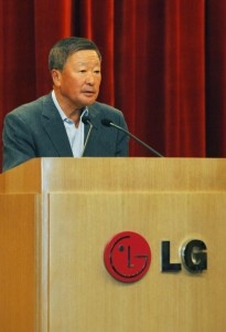 “갤럭시 잡자” LG전자 ‘회장님폰’ 9월 출시