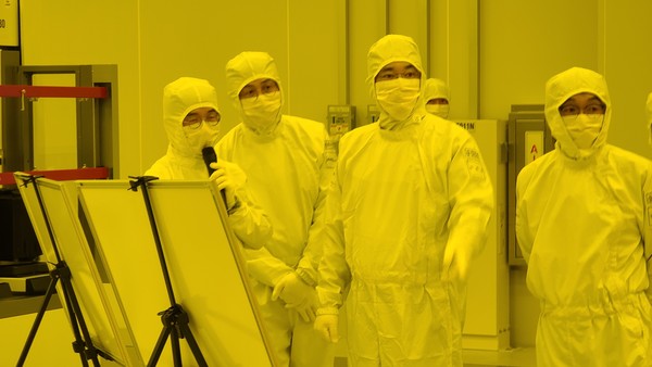 지난 1월 4일 삼성전자 평택 제 2공장을 점검하고 있는 이재용 삼성전자 부회장 (사진=삼성전자)