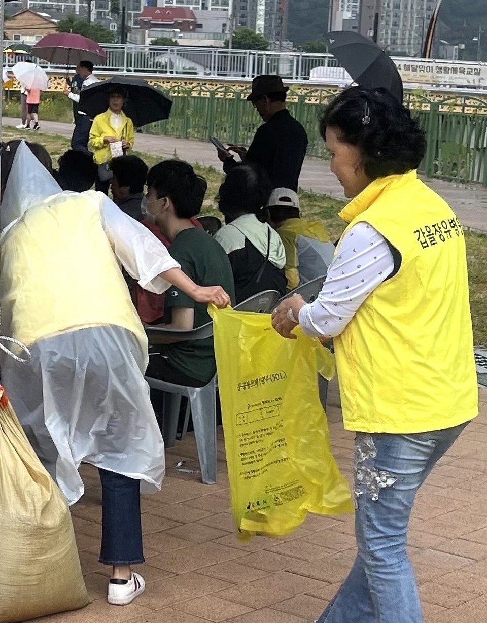 박효상 KBI그룹, ESG 경영 어디까지?…갑을장유병원, 의료지원·환경정화 활동