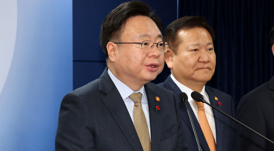 조규홍 보건복지부 장관이 정부서울청사에서 야당 단독감액안의 문제점 등에 대한 정부 입장을 설명하고 있다. [사진=뉴시스]