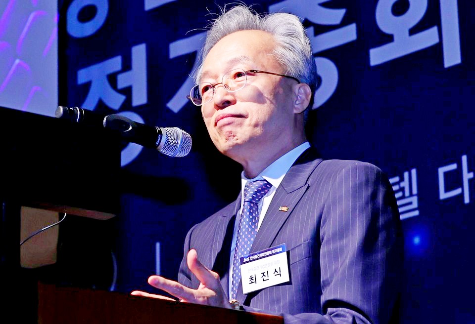 최진식 회장. [사진=중견련]