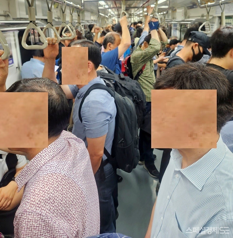 지난해 7월 16일(화요일) 같은 열차 모습. [사진=정수남 기자]