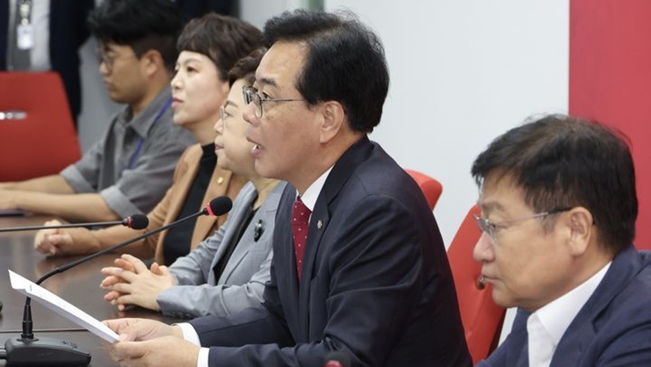 송언석 국민의힘 비상대책위원장 겸 원내대표가 20일 오전 서울 여의도 중앙당사에서 열린 현안관련 기자 간담회에서 발언을 하고 있다. [사진=뉴시스]