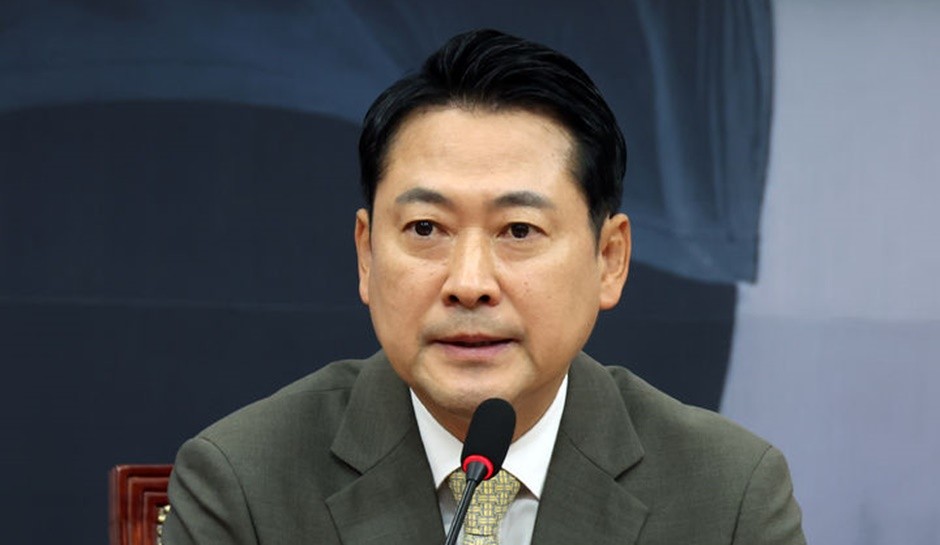 장동혁 국민의힘 대표가 9일 서울 여의도 국회에서 정청래 더불어민주당 대표 교섭단체연설 관련 입장 발표를 하고 있다. [사진=뉴시스]