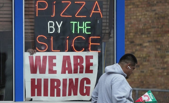  미국 ADP가 발표한 민간 기업 일자리 보고서에서 10월 일자리가 전월보다 4만2000개 증가한 것으로 발표됐다. [사진=뉴시스]