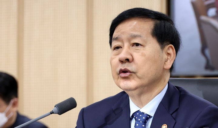 구윤철 경제부총리 겸 기획재정부 장관이 19일 세종시 정부세종청사에서 열린 경제관계장관회의에서 모두발언을 하고 있다. [사진=뉴시스]