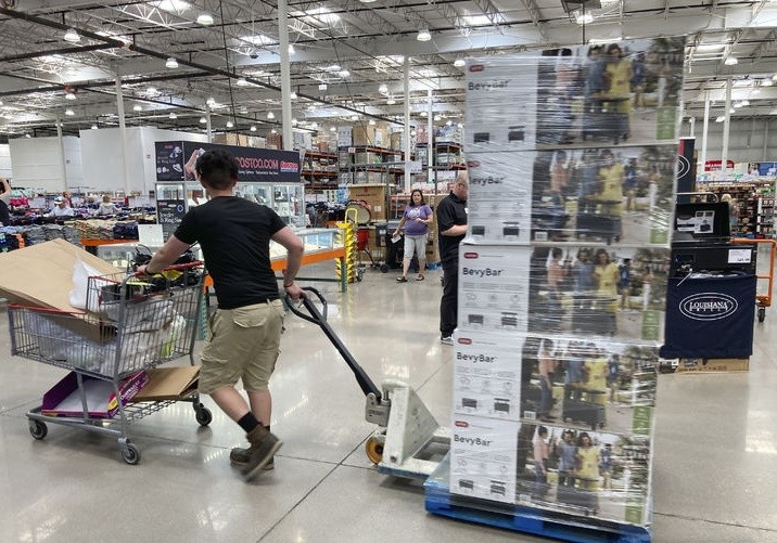 25일(현지 시간) 월스트리트저널(WSJ)에 따르면 미 노동부는 생산자가 책정하는 도매가격지수가 9월 한 달간 0.3% 상승해 시장 예상치와 일치했다고 밝혔다. [사진=뉴시스]