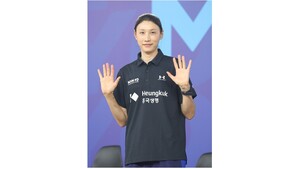 김연경, ‘등번호 10번’ 영구결번…한국 여자배구의 전설을 기리다