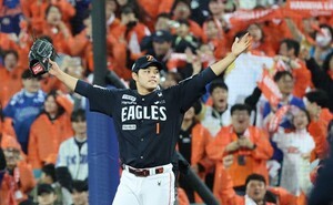 "한화 vs 삼성, KS행 단판 승부…문동주 vs 김영웅 격돌"