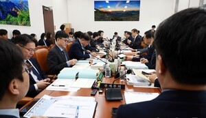 여야, 李정부 첫 예산안 막판 조율…소소위 가동해 쟁점 정리 착수